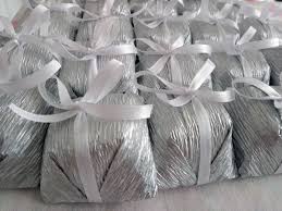 EMBALAGEM DE PAPEL PARA BEM CASADO COR PRATA